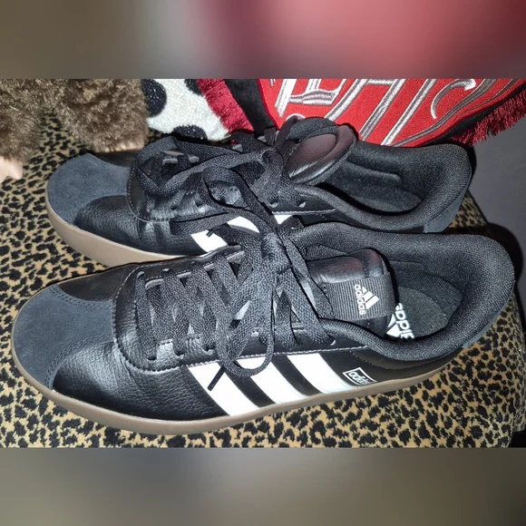 Adidas Women's Court 3.0 Casual Sneakers - Picture 2 of 6